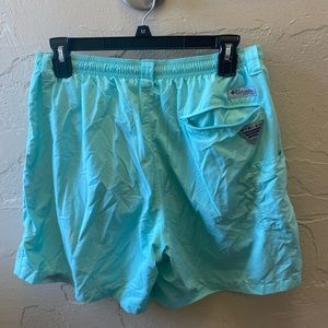 Columbia PFG Mens Medium Blue shorts